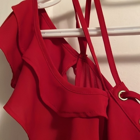 Express Sleeveless blouse, red small, ruffle cap, double spaghetti strap - Picture 4 of 7